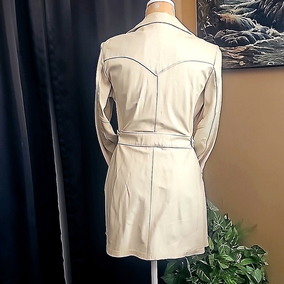 The Leather Factory beige leather coat. - Picture 4 of 14